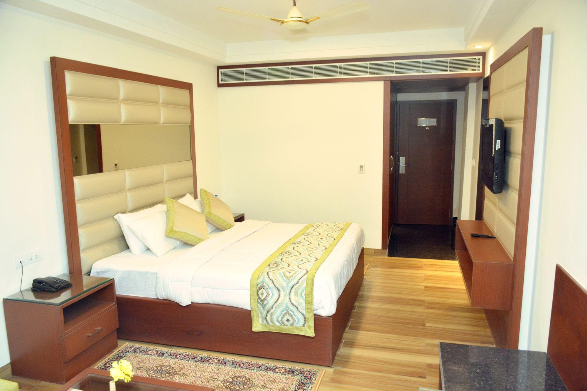 Hotel Ambica Katra Katra  Exterior foto