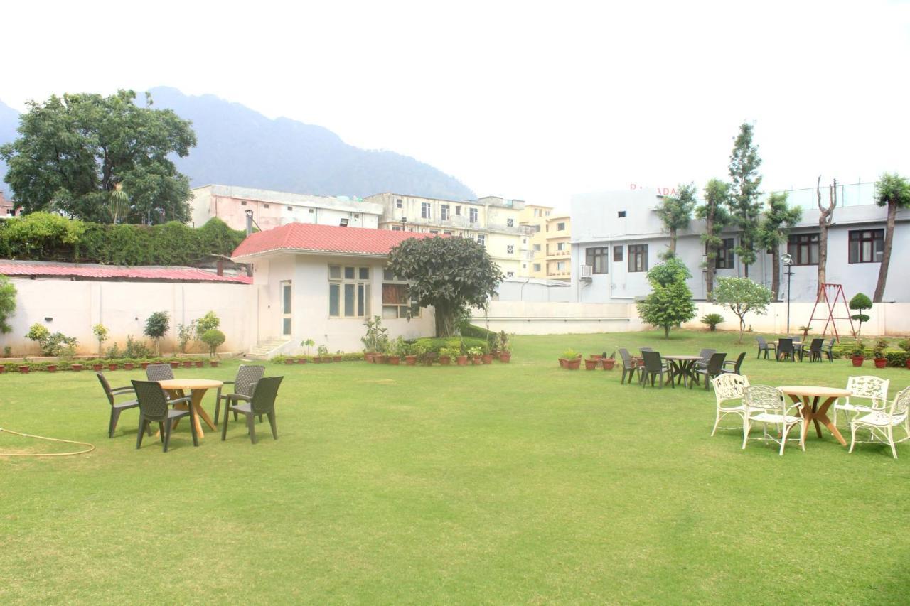 Hotel Ambica Katra Katra  Exterior foto